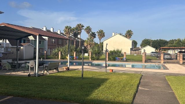 4205 Benard Court 9, Pasadena, TX 77503
