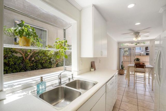 3852 Basilone 2, San Diego, CA 92110