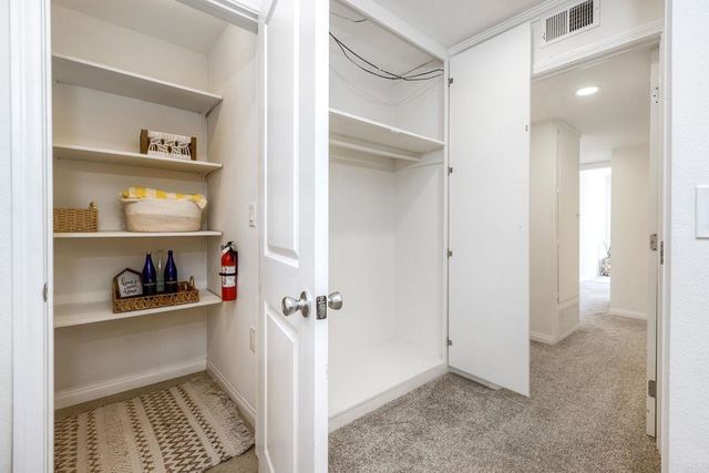 3852 Basilone 2, San Diego, CA 92110