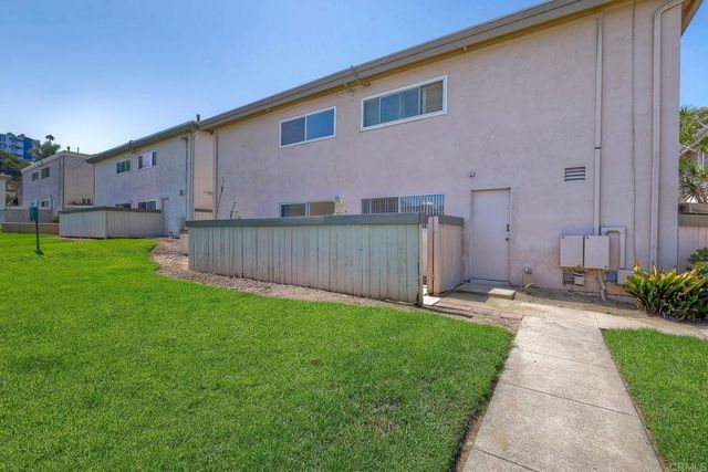 3852 Basilone 2, San Diego, CA 92110
