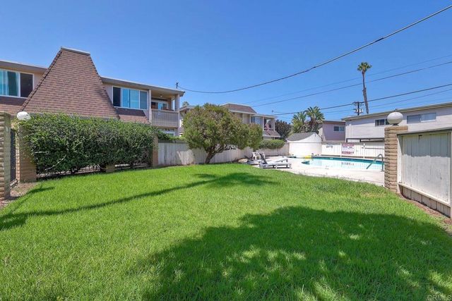 3852 Basilone 2, San Diego, CA 92110