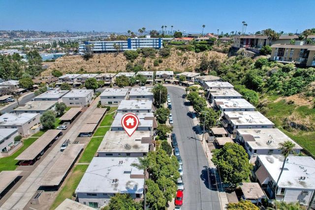 3852 Basilone 2, San Diego, CA 92110