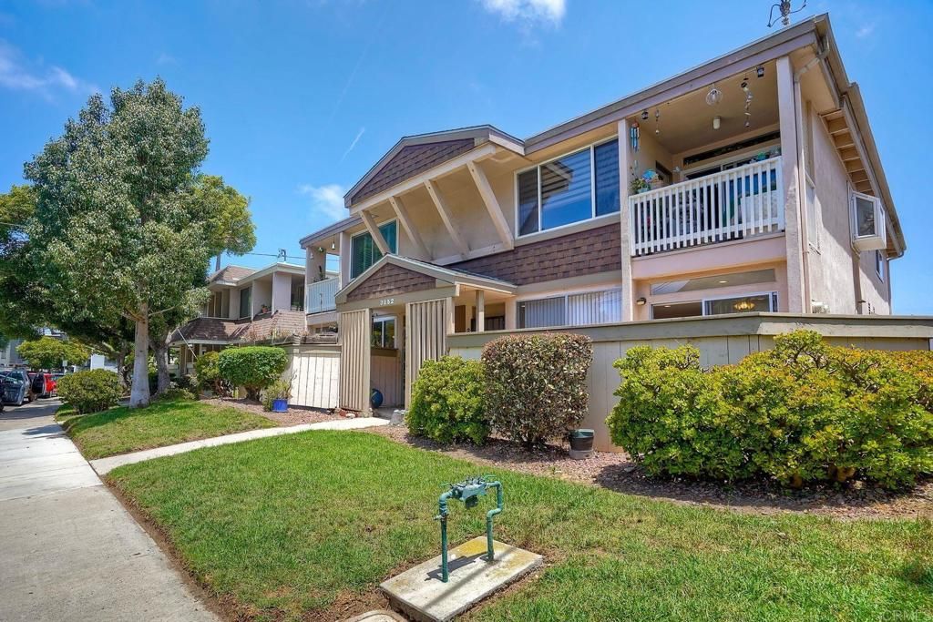 3852 Basilone 2, San Diego, CA 92110