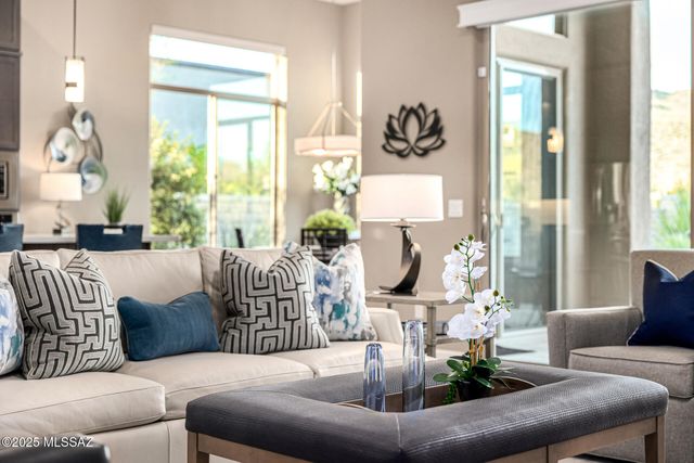 6380 W Quiet Night Drive, Marana, AZ 85658