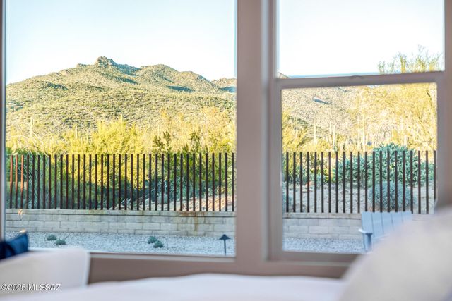 6380 W Quiet Night Drive, Marana, AZ 85658