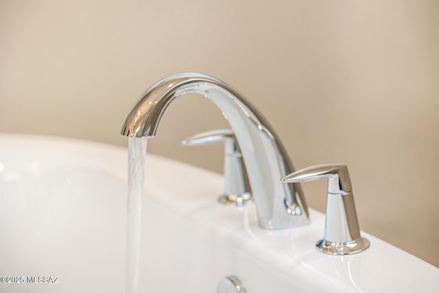 6380 W Quiet Night Drive, Marana, AZ 85658