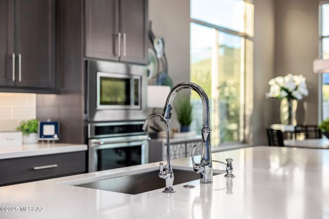 6380 W Quiet Night Drive, Marana, AZ 85658