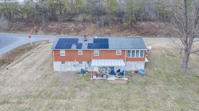 378 Archway RD, Blue Ridge, VA 24064
