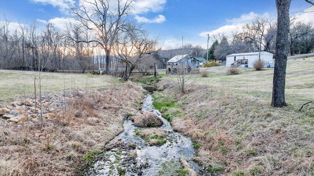 378 Archway RD, Blue Ridge, VA 24064