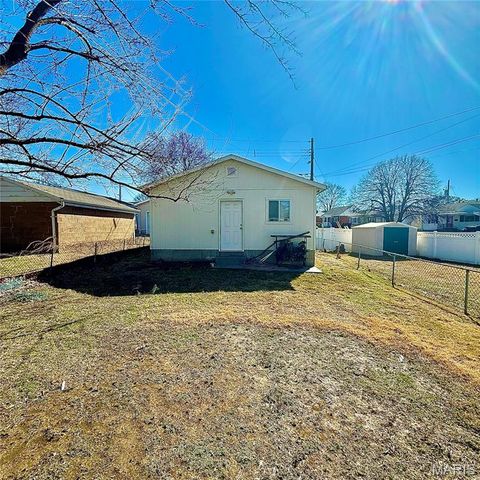 5548 Shaw Avenue, St Louis, MO 63110