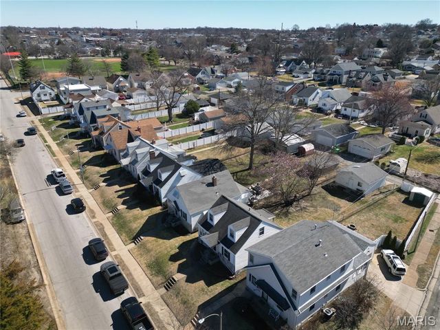 5548 Shaw Avenue, St Louis, MO 63110