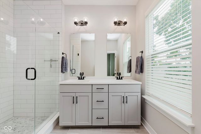 1826 Rosette Way, Indianapolis, IN 46202