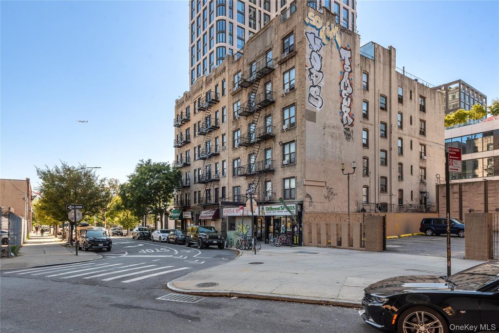 256 S 4th Street 4, Brooklyn, NY 11211