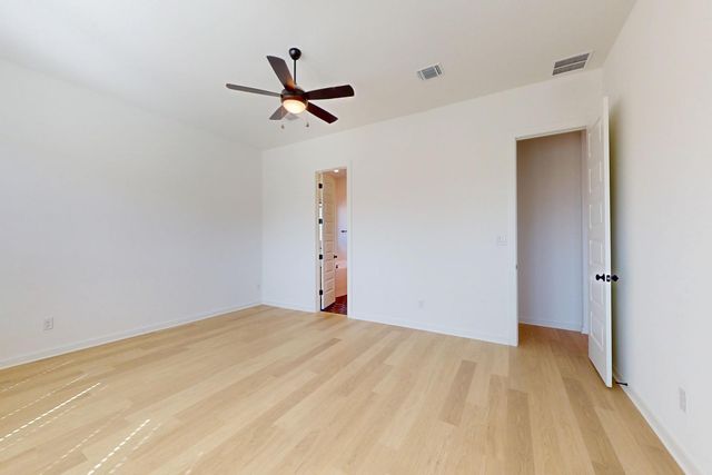137 Bishop Wood RD, Dripping Springs, TX 78620
