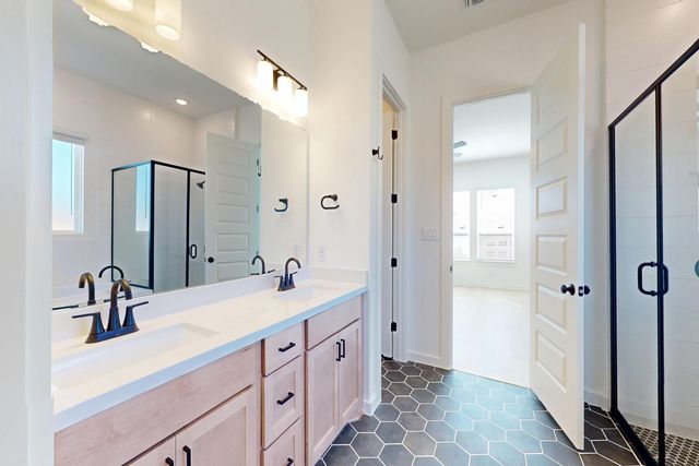 137 Bishop Wood RD, Dripping Springs, TX 78620