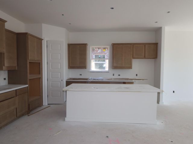 137 Bishop Wood RD, Dripping Springs, TX 78620