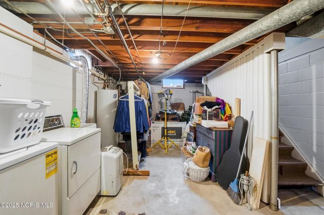 28536 Mccarty Drive, Perrysburg, OH 43551