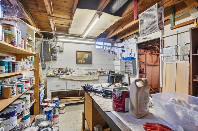 28536 Mccarty Drive, Perrysburg, OH 43551