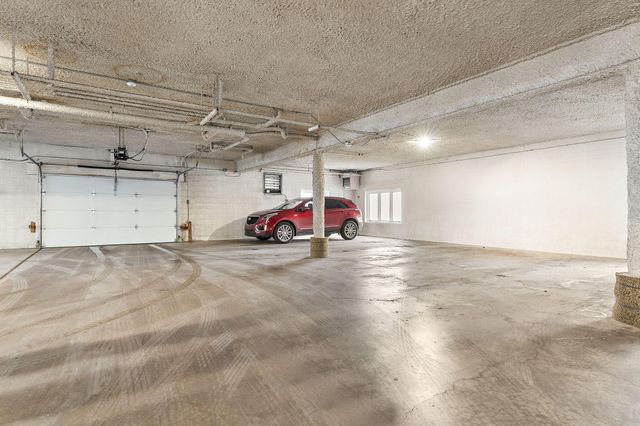 8220 Harrison Avenue 408, Munster, IN 46321