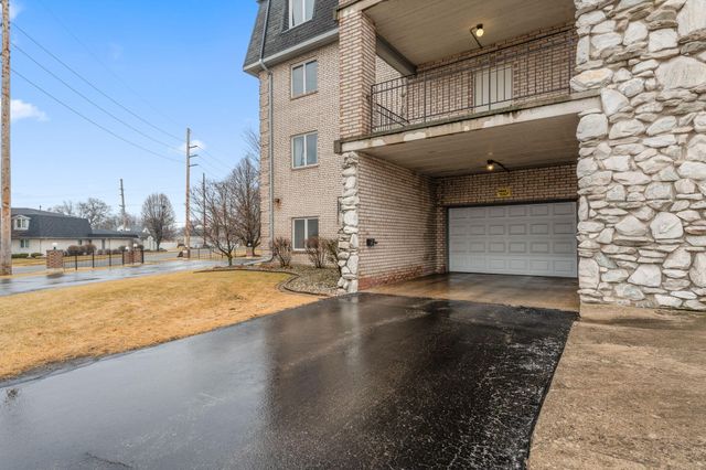 8220 Harrison Avenue 408, Munster, IN 46321