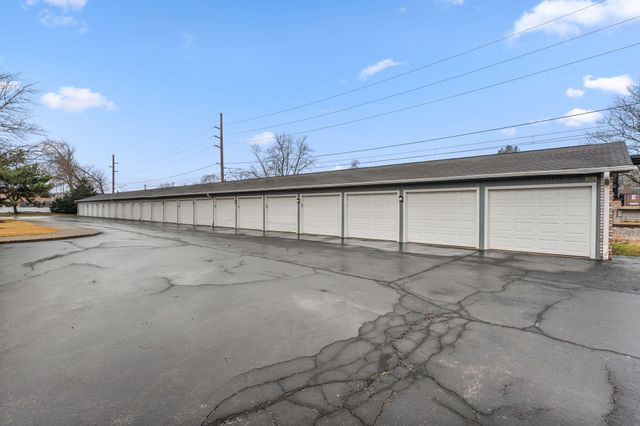 8220 Harrison Avenue 408, Munster, IN 46321