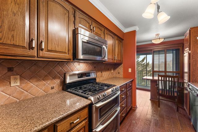 8220 Harrison Avenue 408, Munster, IN 46321