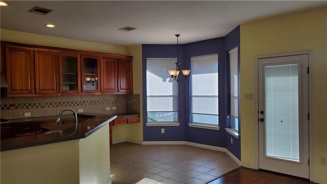9421 Lisi Anne DR, Austin, TX 78717