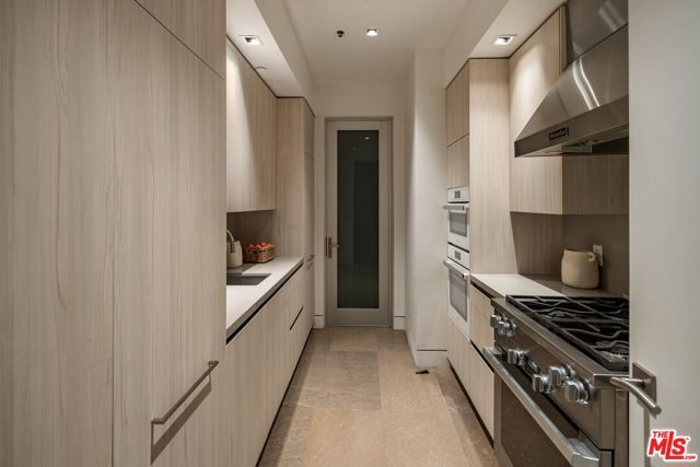 13120 Nimrod Place, Los Angeles, CA 90049