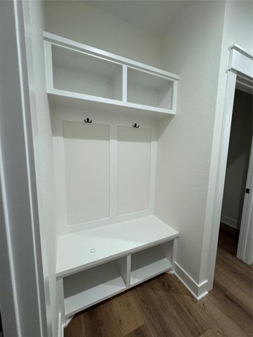 111 S Carroll Street, La Porte, TX 77571