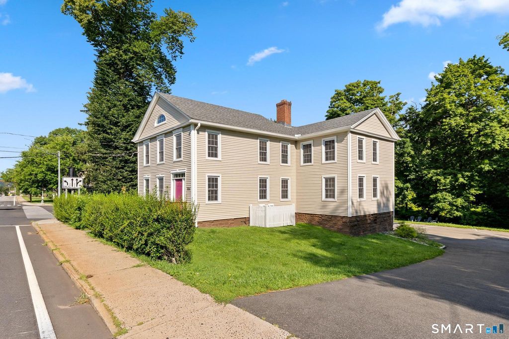 324 Washington Street Apt. 2, Middletown, CT 06457