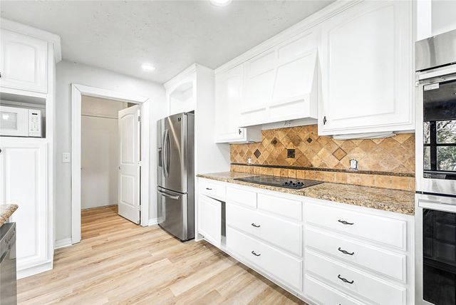 912 W Park Place, Broken Arrow, OK 74011
