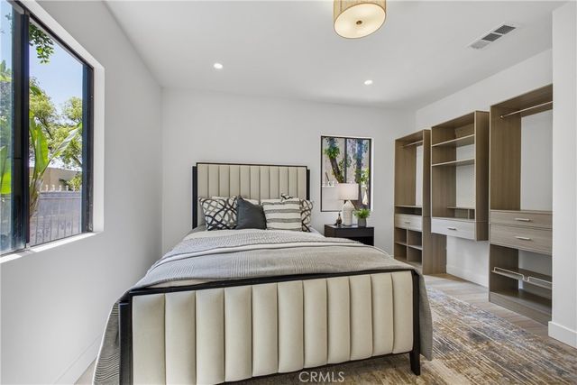 6845 Aura Avenue, Reseda, CA 91335