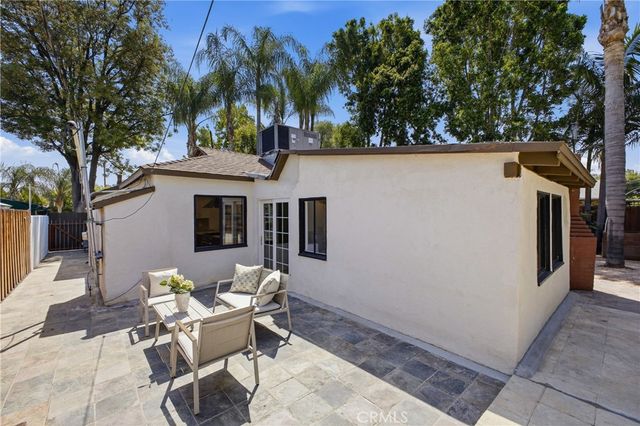 6845 Aura Avenue, Reseda, CA 91335