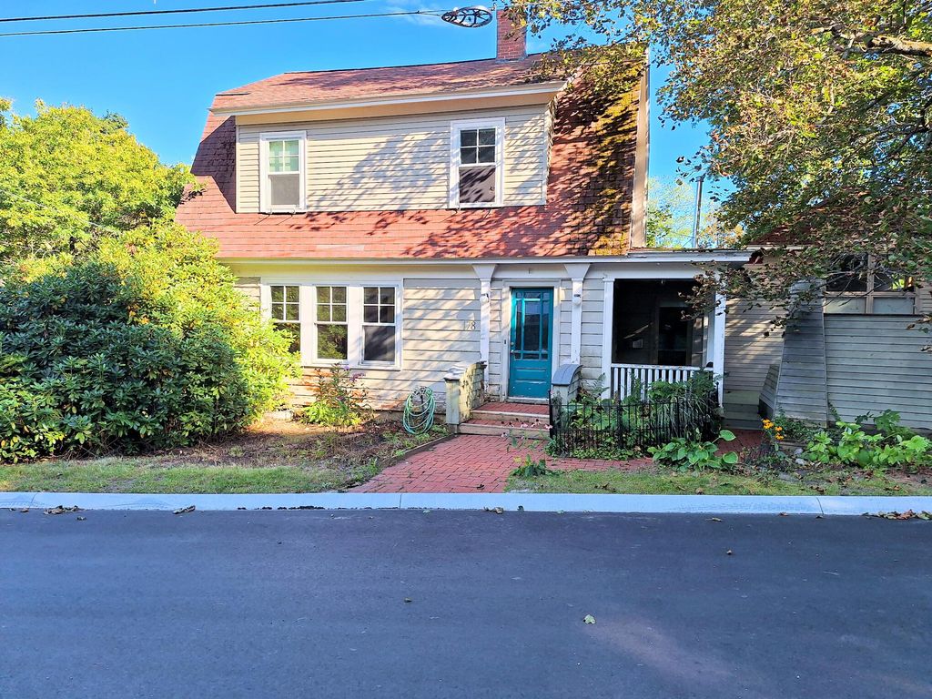 178 Davis Avenue, Auburn, ME 04210 — exterior