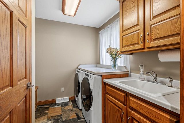 N2244 Nicole COURT, Kaukauna, WI 54130