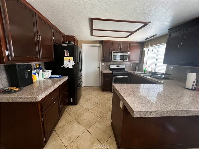 25900 Calle Familia, Moreno Valley, CA 92551