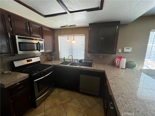 25900 Calle Familia, Moreno Valley, CA 92551