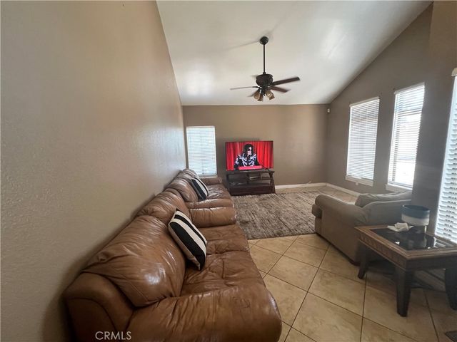 25900 Calle Familia, Moreno Valley, CA 92551
