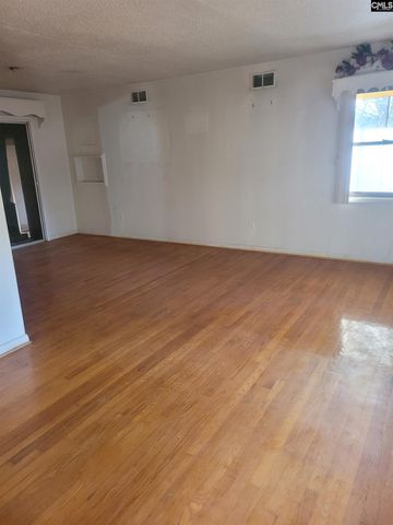 1834 Springfield, Columbia, SC 29223