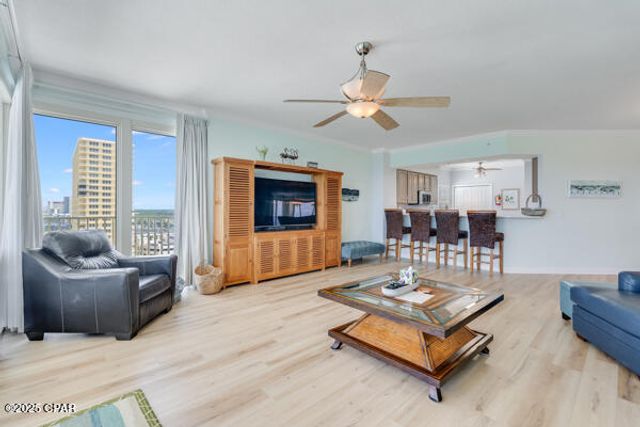 8601 Surf Drive 11W, Panama City, FL 32408