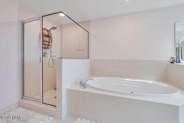 8601 Surf Drive 11W, Panama City, FL 32408