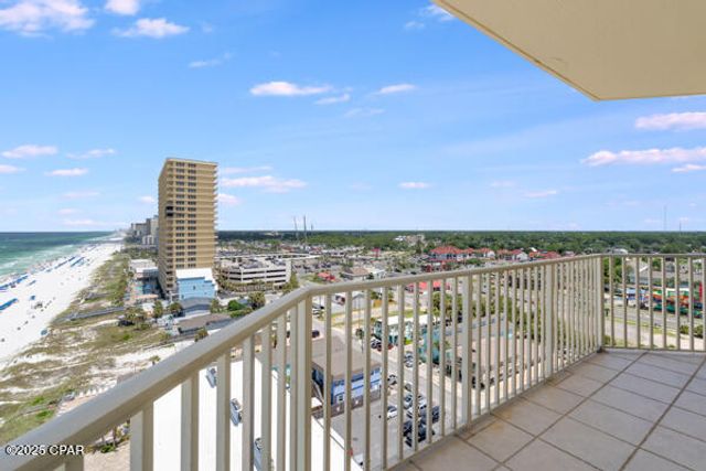 8601 Surf Drive 11W, Panama City, FL 32408