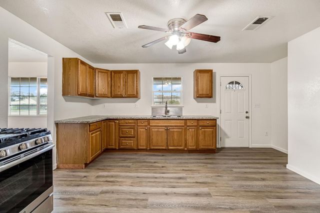 430 S 6th Street, Fowler, CA 93625