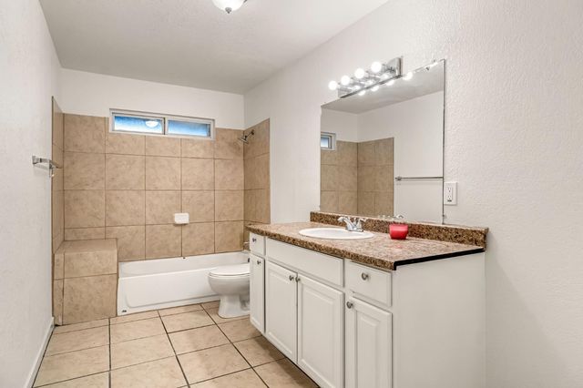 430 S 6th Street, Fowler, CA 93625