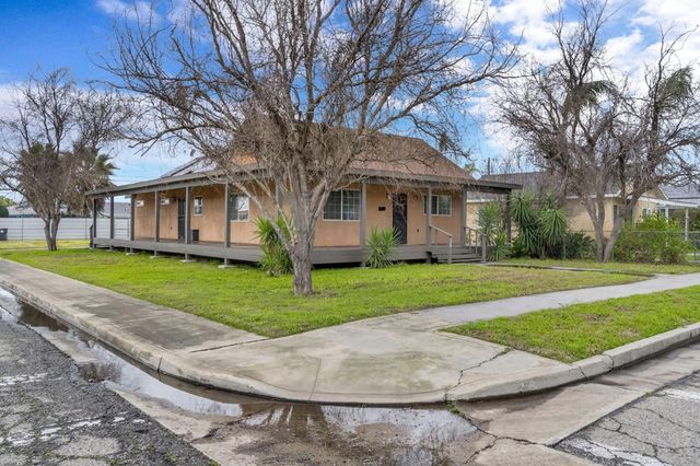 430 S 6th Street, Fowler, CA 93625
