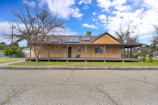 430 S 6th Street, Fowler, CA 93625