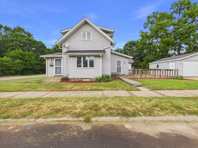 2335 Burton Street, Rockford, IL 61103