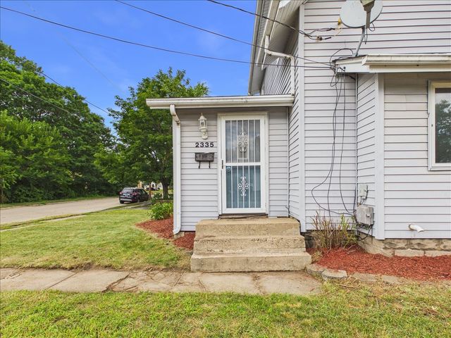 2335 Burton Street, Rockford, IL 61103