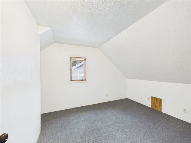 2335 Burton Street, Rockford, IL 61103