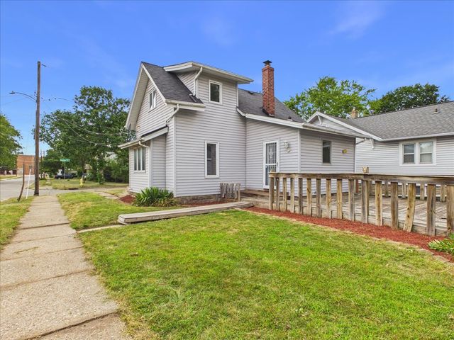 2335 Burton Street, Rockford, IL 61103